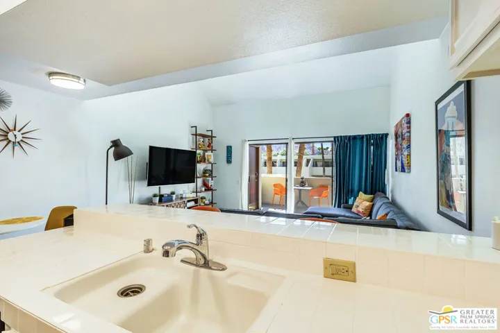 1655 E Palm Canyon Drive 112, Palm Springs, California 92264