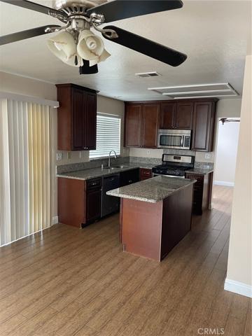 25647 Pelion Road, Menifee, California 92584