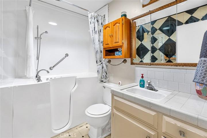 3210 Shamrock Avenue, Merced, California 95340