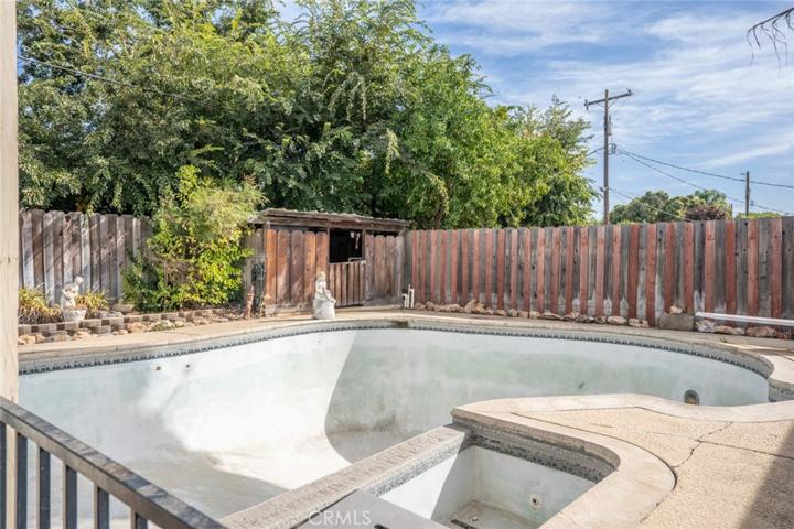 3210 Shamrock Avenue, Merced, California 95340