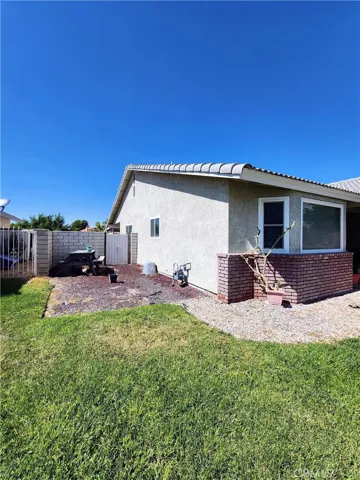 14216 Rivers Edge Road, Helendale, California 92342