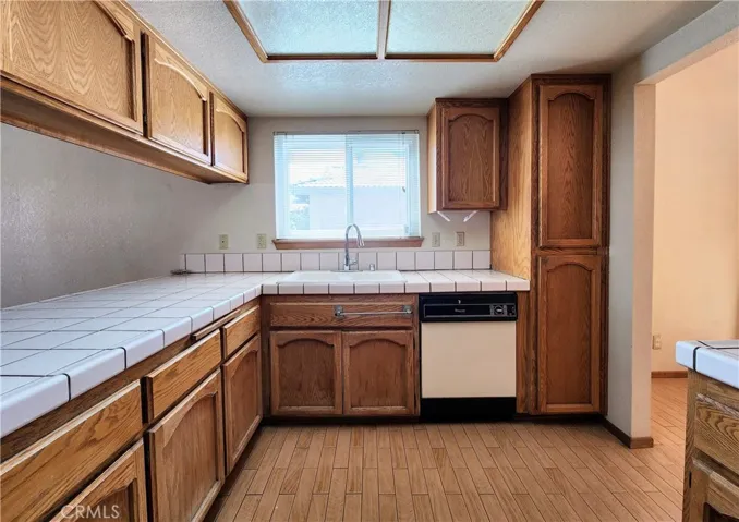 14216 Rivers Edge Road, Helendale, California 92342