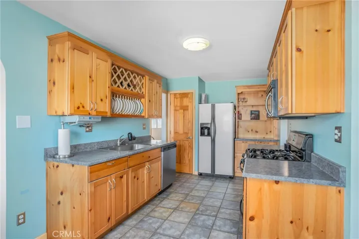 7531 Amethyst Avenue, Rancho Cucamonga, California 91730