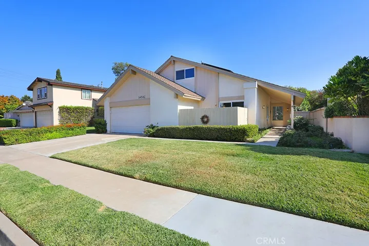 Beautiful curb appeal!