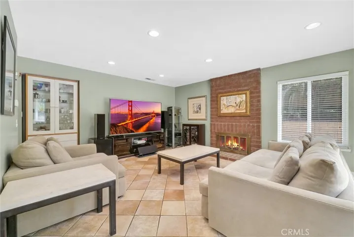 20630 Camino De Los Cantos, Yorba Linda, California 92886