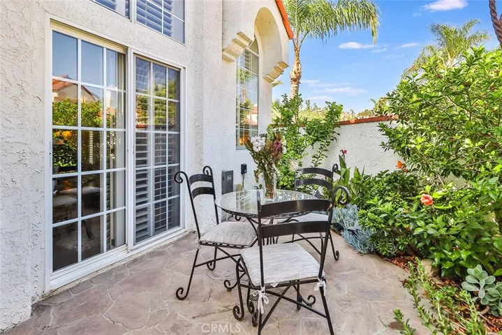 Patio with Lush Greenery