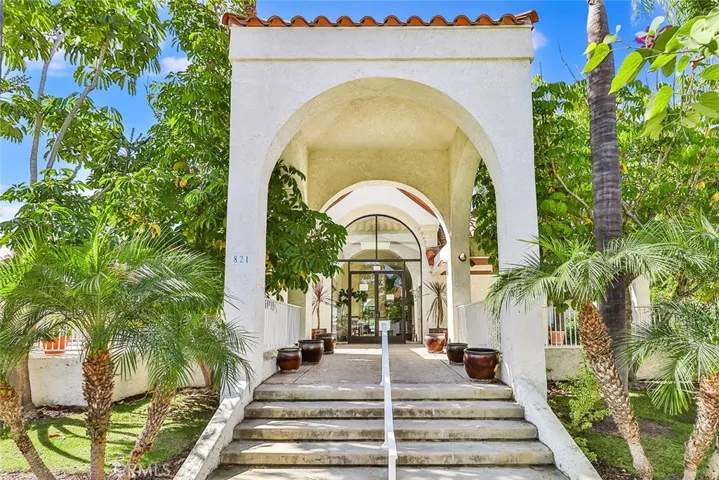 Entrance to Rec Center