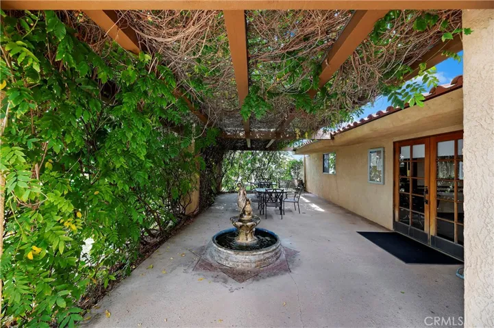 Entry patio to clubhouse