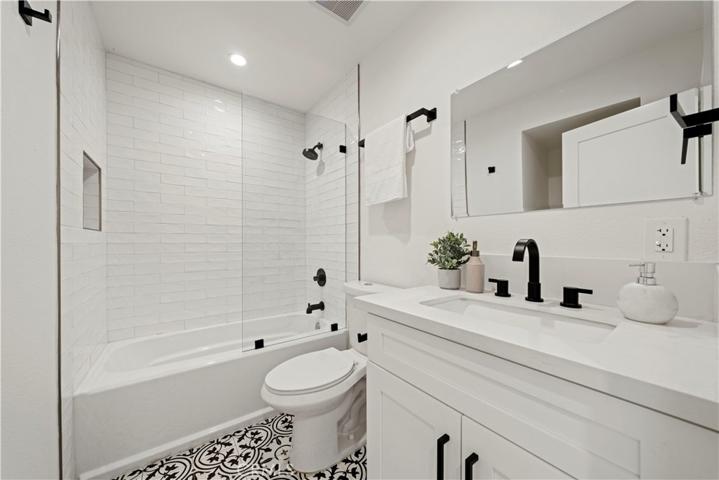 11022 Melvin Avenue, Porter Ranch, California 91326