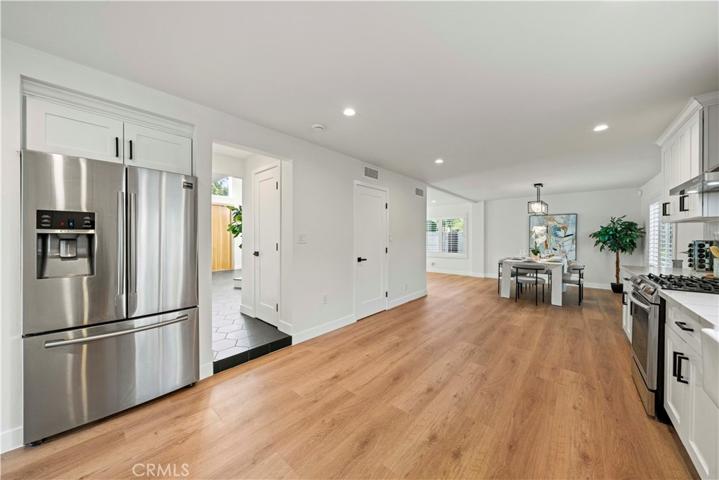 11022 Melvin Avenue, Porter Ranch, California 91326