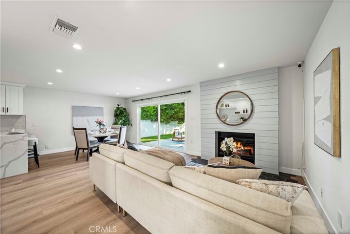 11022 Melvin Avenue, Porter Ranch, California 91326