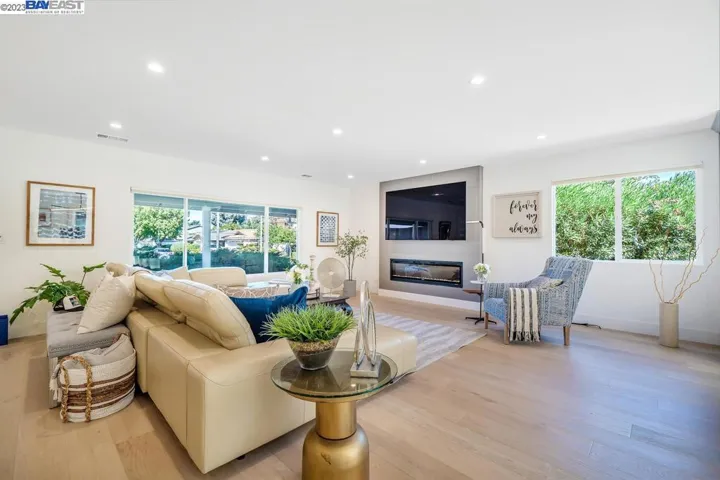 2762 Glorietta Cir, Santa Clara, California 95051