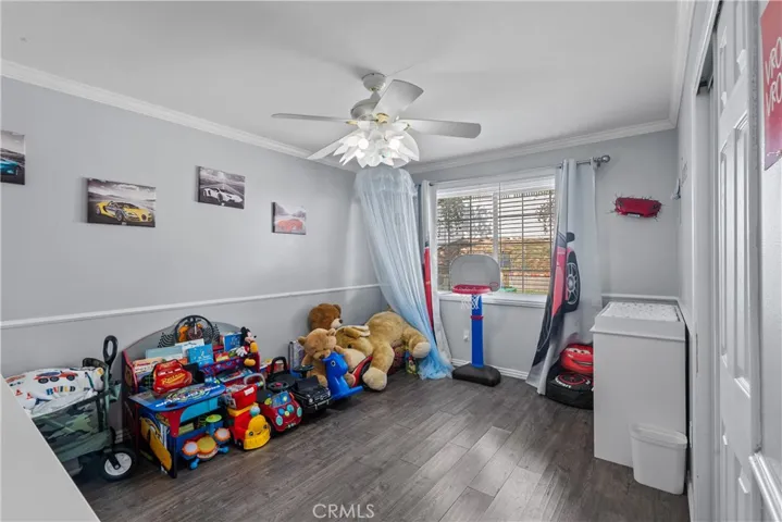 13670 Shablow Avenue, Sylmar, California 91342