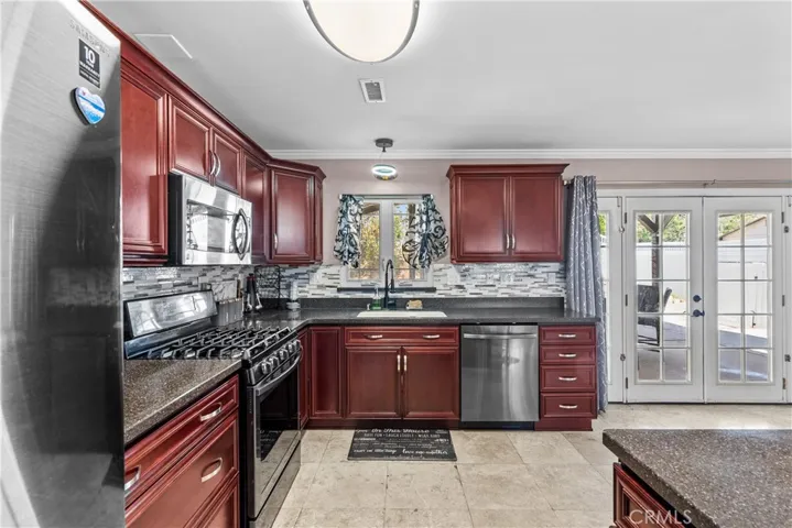 13670 Shablow Avenue, Sylmar, California 91342