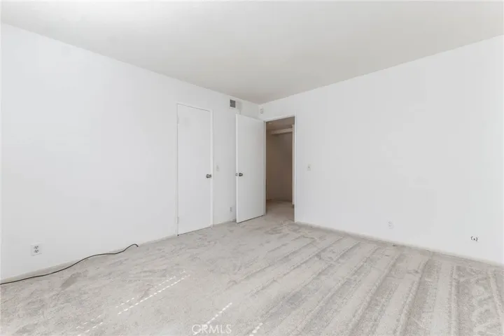 18411 Hatteras Street Unit 147, Tarzana, California 91356
