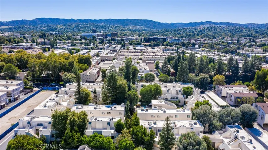 18411 Hatteras Street Unit 147, Tarzana, California 91356