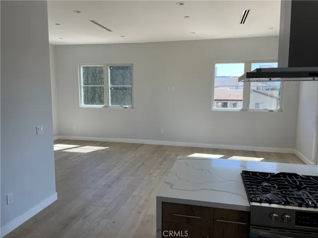 361 Myrtle Street Unit 103, Glendale, California 91203