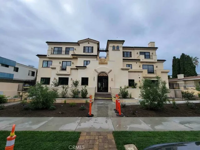 361 Myrtle Street Unit 103, Glendale, California 91203