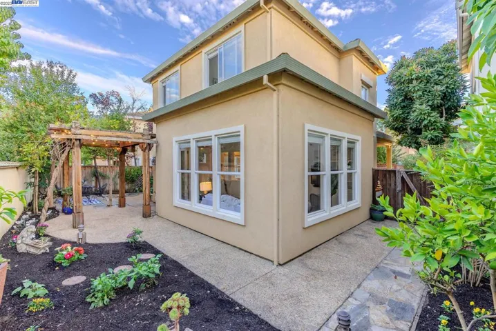 5139 Corona Ct, Pleasanton, California 94588