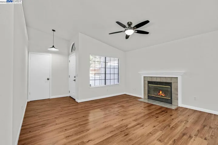 3320 Saxonville Way, Antelope, California 95843