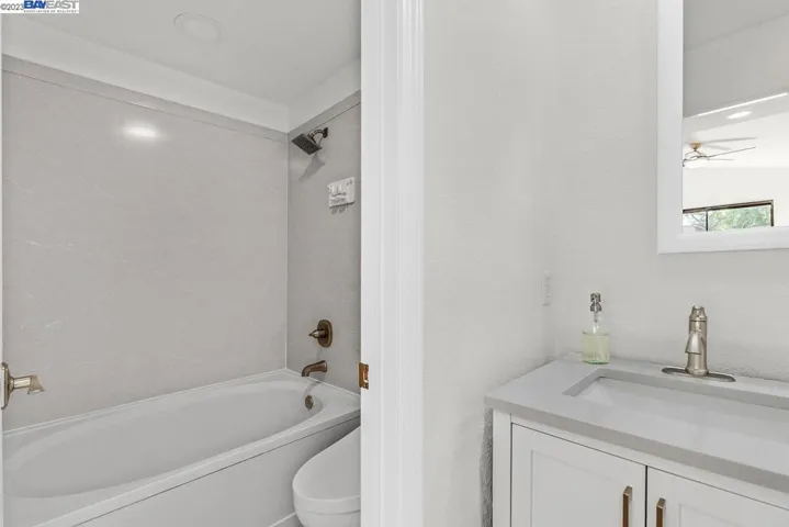 3320 Saxonville Way, Antelope, California 95843