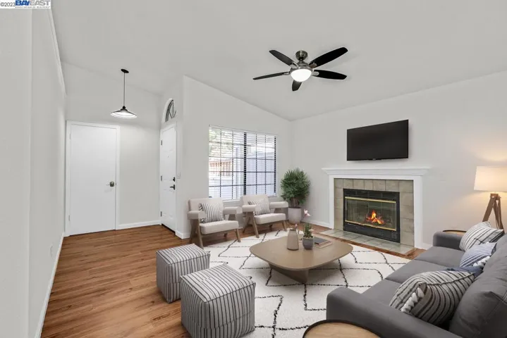 3320 Saxonville Way, Antelope, California 95843