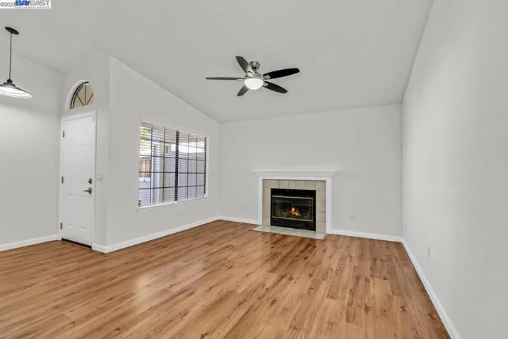 3320 Saxonville Way, Antelope, California 95843