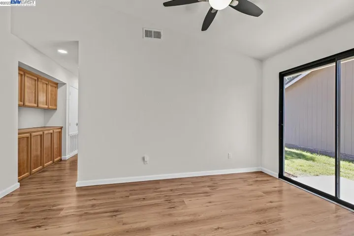 3320 Saxonville Way, Antelope, California 95843