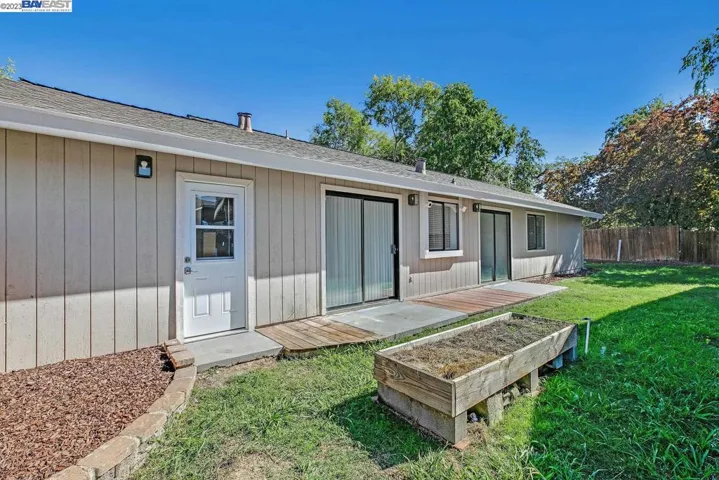 3320 Saxonville Way, Antelope, California 95843