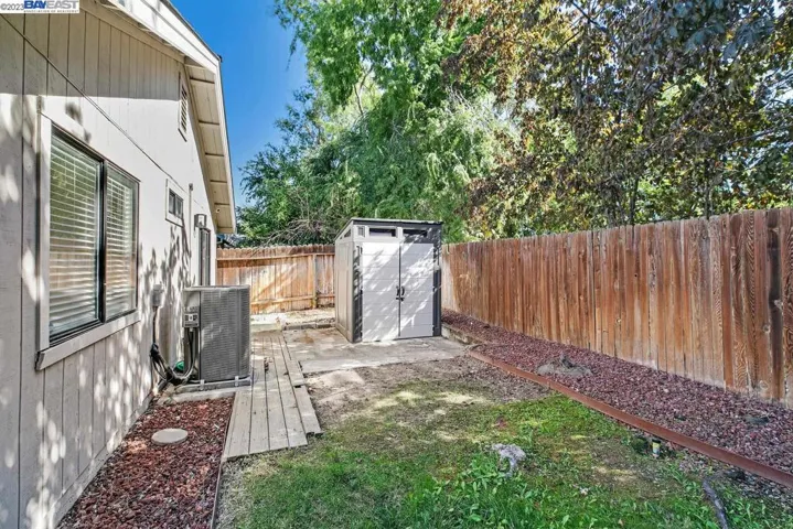 3320 Saxonville Way, Antelope, California 95843
