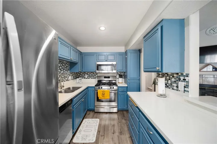 39227 10th W Street Unit F, Palmdale, California 93551