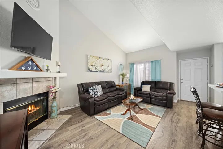 39227 10th W Street Unit F, Palmdale, California 93551