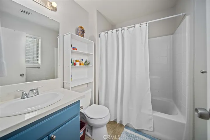 39227 10th W Street Unit F, Palmdale, California 93551