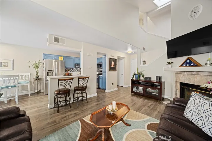 39227 10th W Street Unit F, Palmdale, California 93551