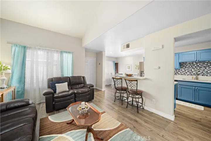 39227 10th W Street Unit F, Palmdale, California 93551