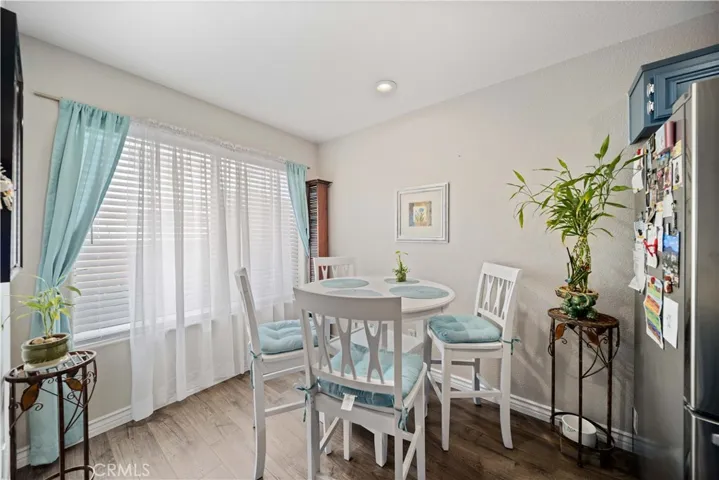 39227 10th W Street Unit F, Palmdale, California 93551