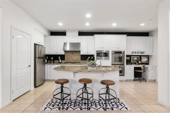 200 Great Lawn, Irvine, California 92620