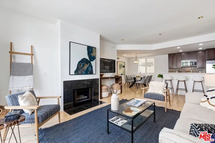 2491 Purdue Avenue 323, Los Angeles, California 90064