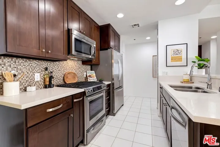 2491 Purdue Avenue 323, Los Angeles, California 90064