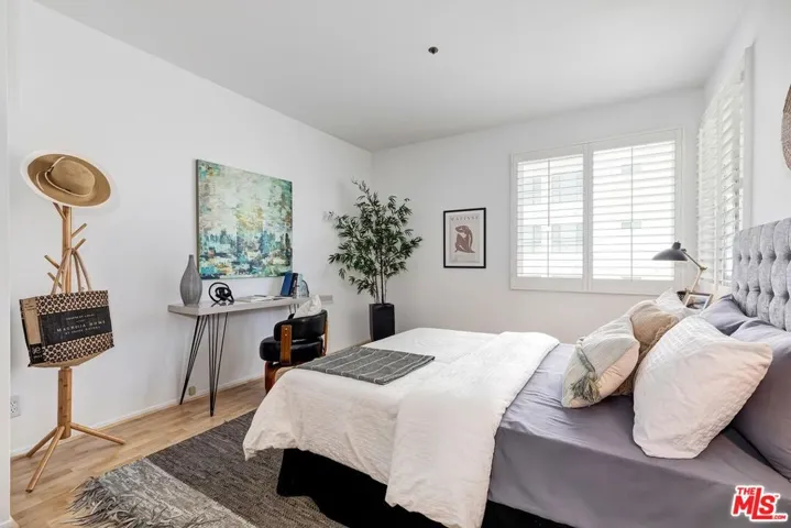 2491 Purdue Avenue 323, Los Angeles, California 90064