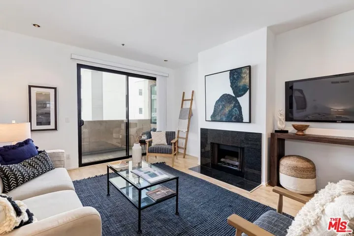 2491 Purdue Avenue 323, Los Angeles, California 90064
