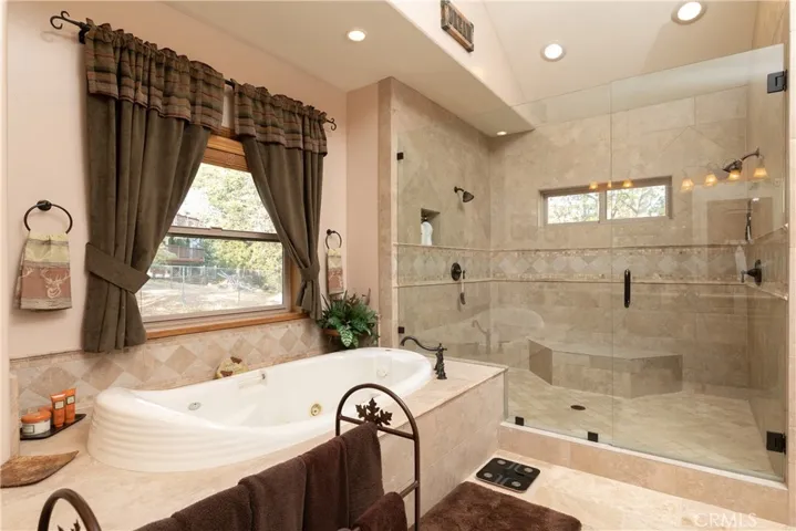 Master En-Suite