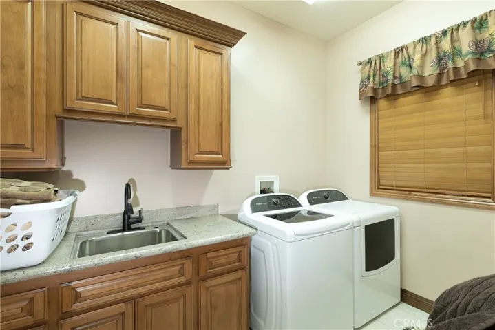 Launrdy Room #2