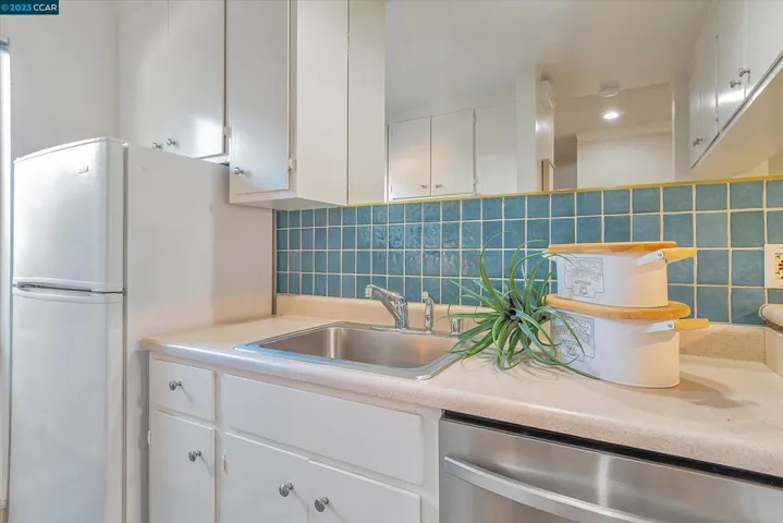 1411 Creekside Dr Unit 5, Walnut Creek, California 94596