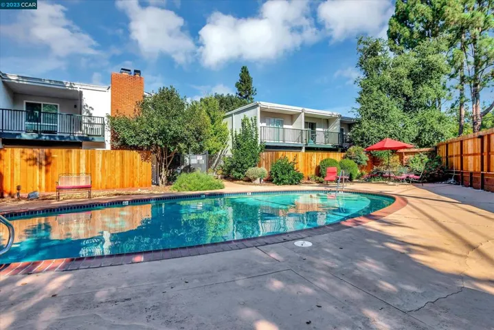 1411 Creekside Dr Unit 5, Walnut Creek, California 94596