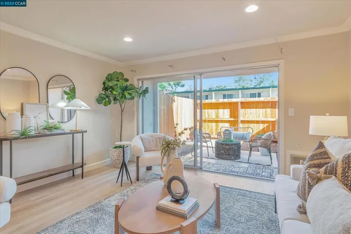 1411 Creekside Dr Unit 5, Walnut Creek, California 94596