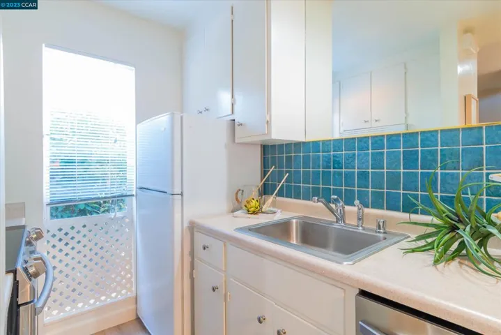 1411 Creekside Dr Unit 5, Walnut Creek, California 94596