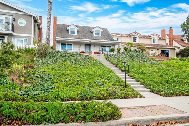 428 N Paulina Avenue, Redondo Beach, California 90277