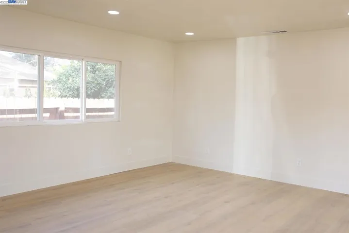 1198 Garden Ave, Modesto, California 95351