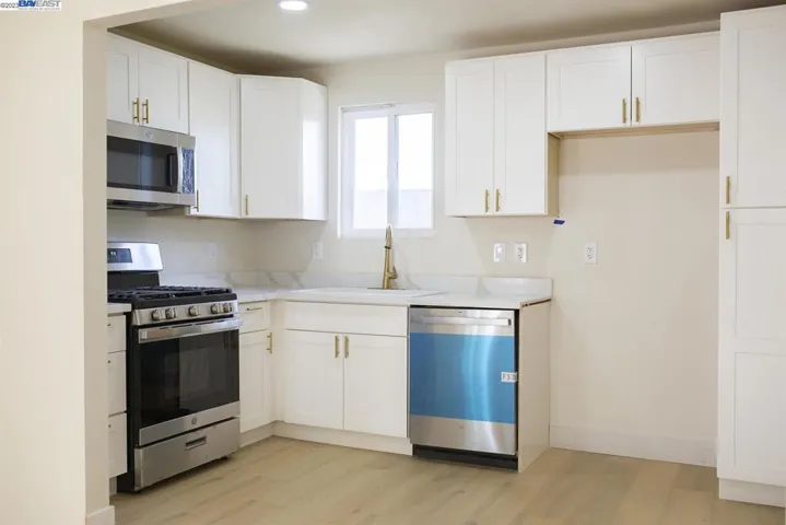 1198 Garden Ave, Modesto, California 95351
